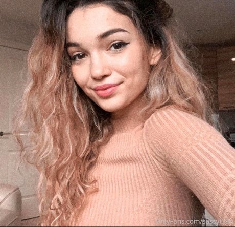 Sassyt33n model art pics