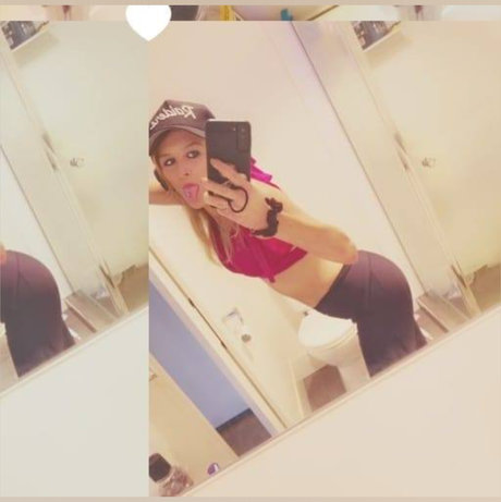 Submissive Lil Hoe art pornstar img