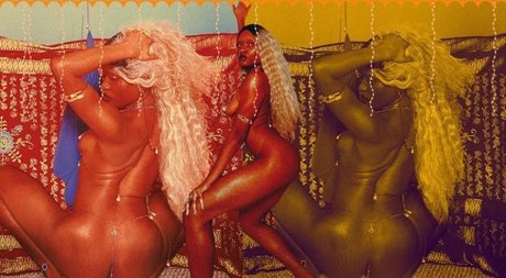 Scarlett Room adult model gallery