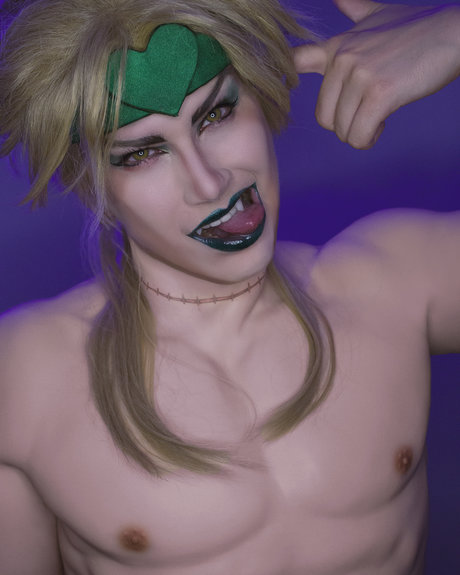 Arachne Titties model exclusive image