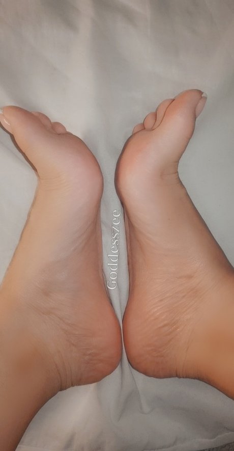 Goddess Zee pornographic star pictures