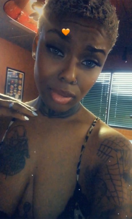 Black Marilyn Monroe art pornstar images