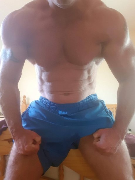 muscle daddy star pornographic photo