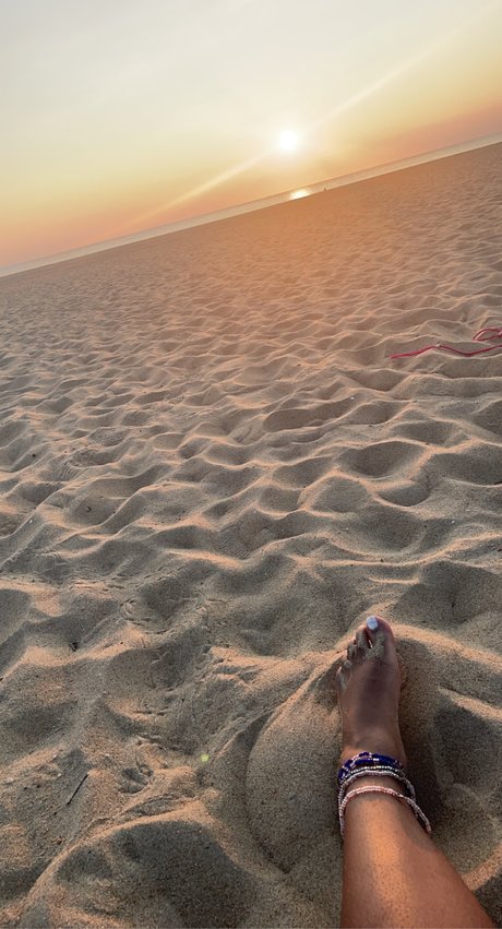 PrettyCuddleFeet pornstar hd img