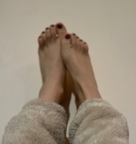 A M R_ naked model picture