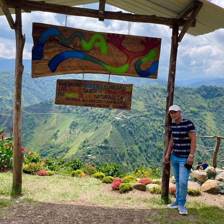 Cristian Molina hot actress photo