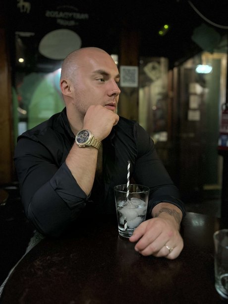 Shane Francis nude actress photos