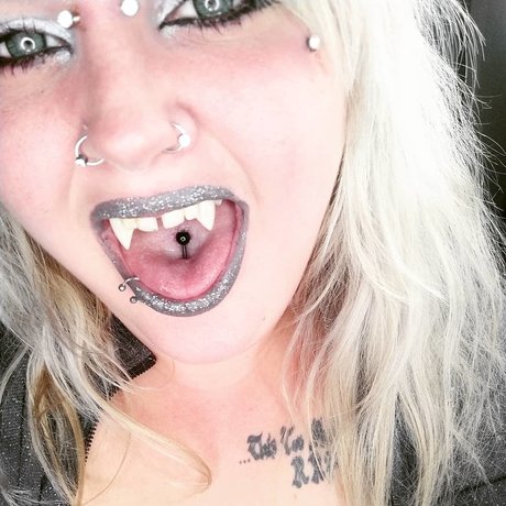 Silver Wolfe hd pornstar galleries