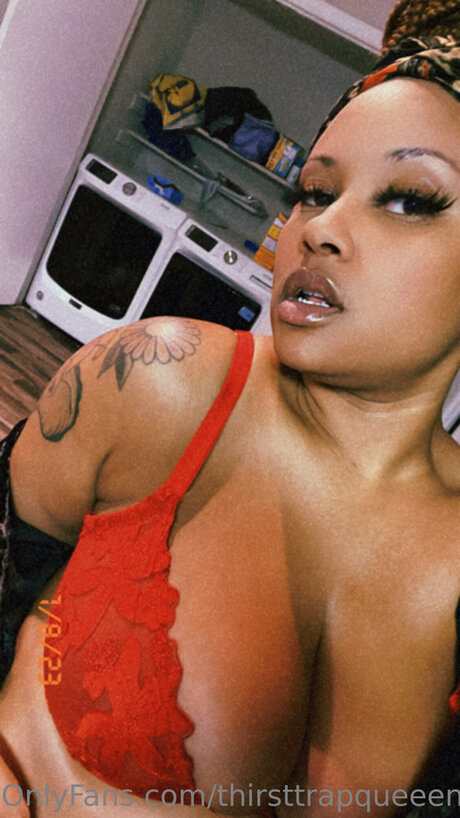 Queeen_ free pornstar archive