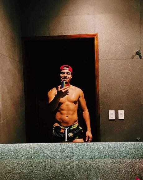 muscle trans onlyfans top img