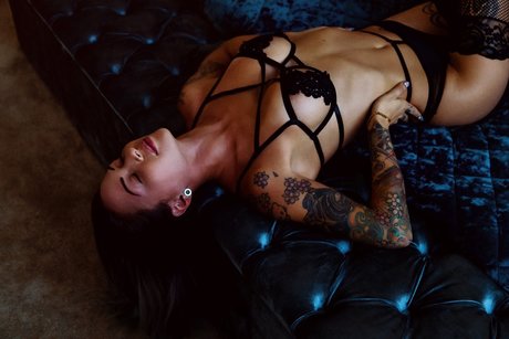 Soul sucker sexy model photo