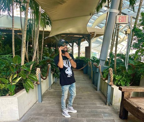 Sinatra star xxx img