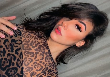 Megan Khaleesi model pretty pictures