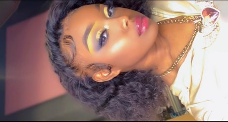 Hunty Redd_ model perfect pics