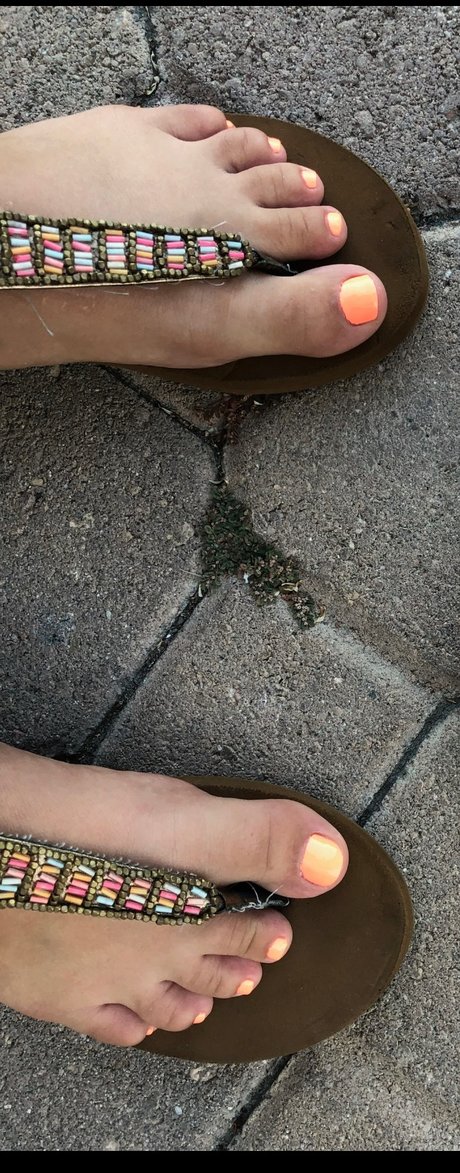 Yourfavoritefootprincess nude model img