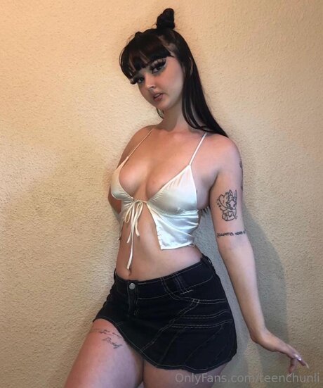 _Chun Li 18 yO Cosplay_ pornstar erotic pictures