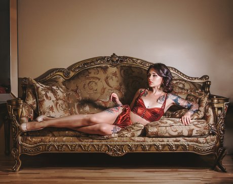 Maeve Rose star naked galleries