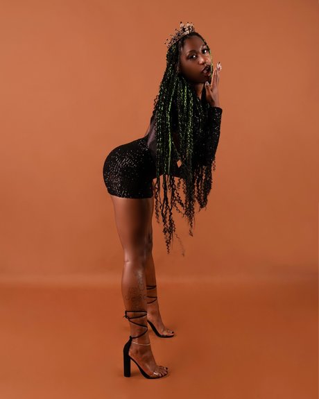 Lizzo_ sex model photo