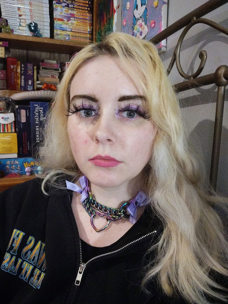 Isla Evangeline pornstar top img