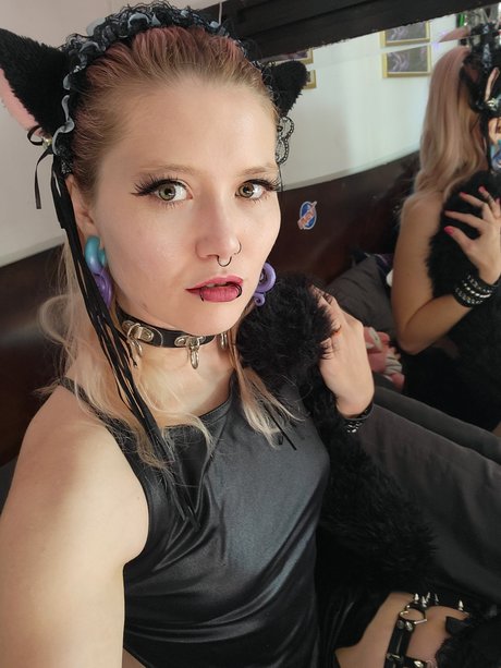 Tentacle Goddess exclusive pornstar photo