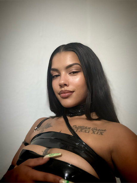 TheHoneyD pretty actress galleries