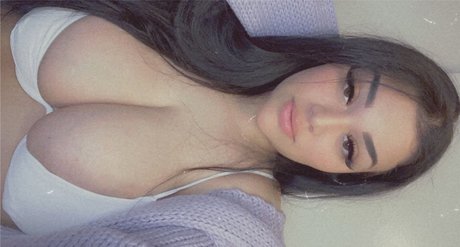 Karen L nice pornstar image