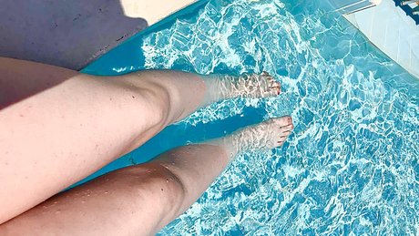 FeFe s Feet art actress image