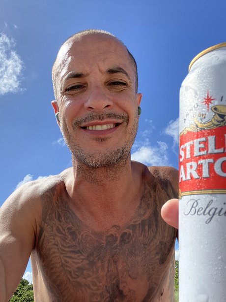 Anthony 305 star erotic photo