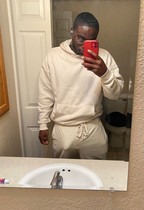 DangerZone_ hot actress pics