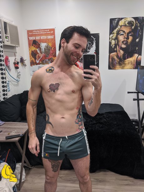 Pup Beaux free pornstar images