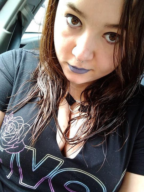 Sexy Pregnant Vixen high quality star picture