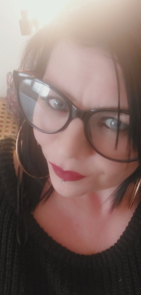 Nikki Bozz model xxx gallery