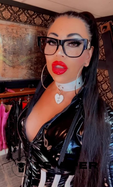 bisexual mmf onlyfans nude picture