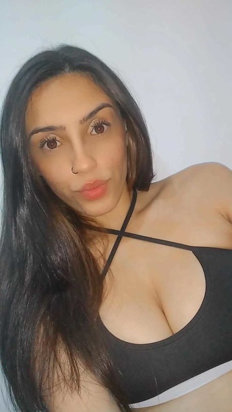 Sisters BR nude actress photo