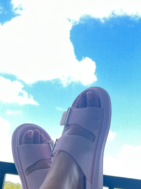 OFanynomous erotic model pictures