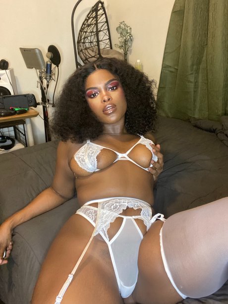 _Jaz_ naked model pics