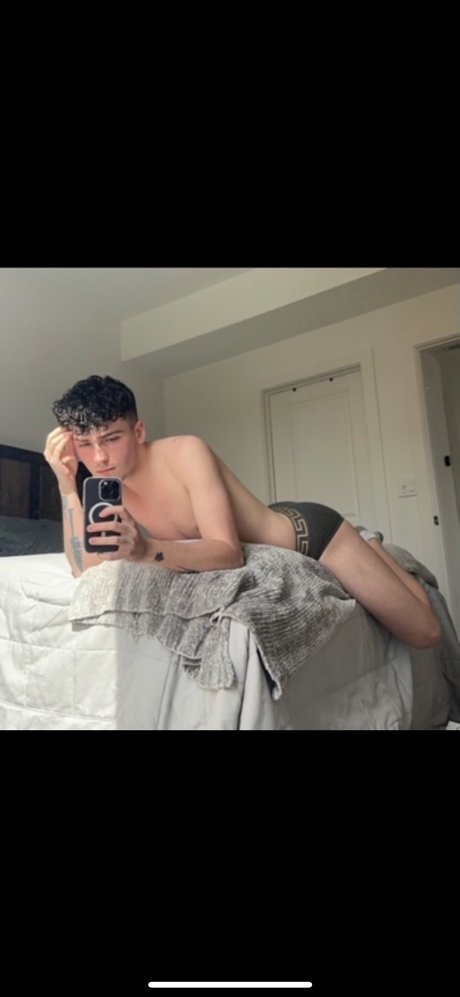 Myott_ star adult image