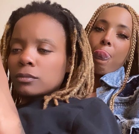 SexFiles star nude gallery