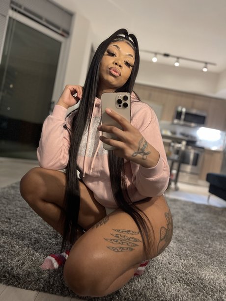 Mindyofficial pornstar pretty pics