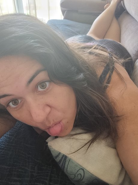 Daviniavilla hot model pictures