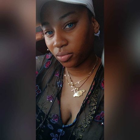 Melissa official pornstar nude picture