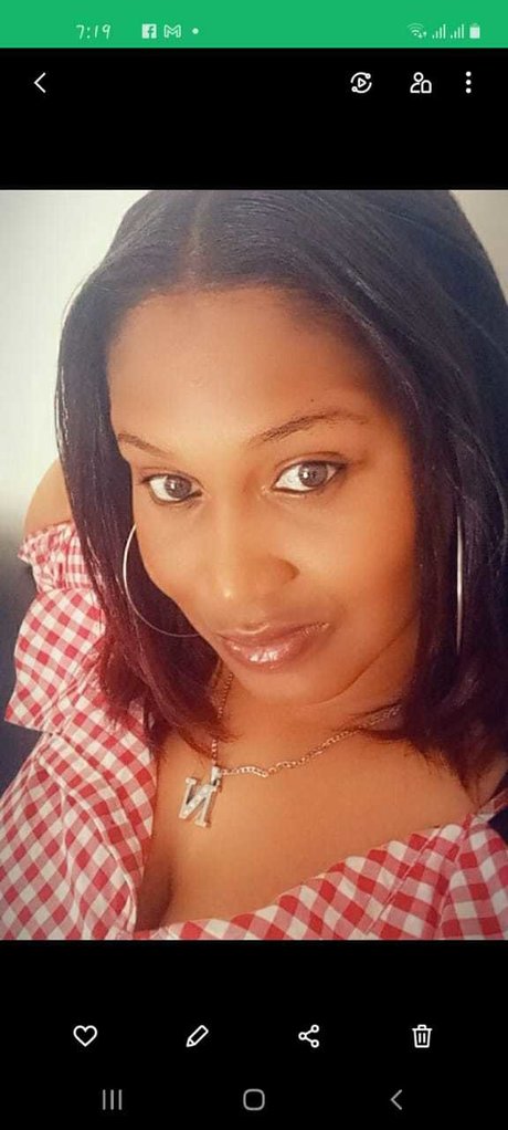 Nicky Henn free star photos