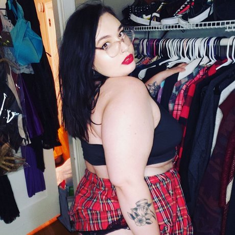 Sassykitten model erotic img