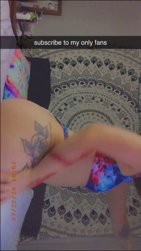 sassy babeeee_ model nude archive