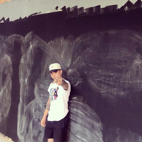 Featurzz nudes actress img