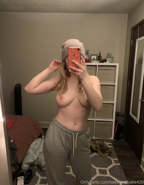 cakeandbake420 pornstar top image