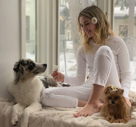 Nikki Roumel perfect star gallery