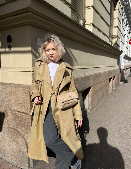 vikinni bikinni erotic model photos