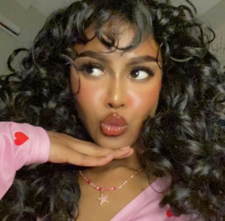 oil7ll model beautiful galleries