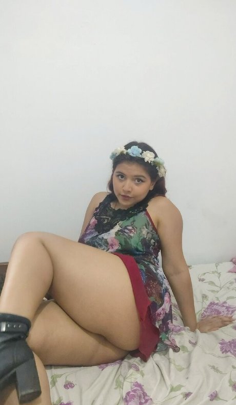 Largabs pretty actress pics